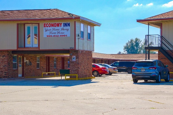 Economy Inn By OYO Lockport near Houma image 1